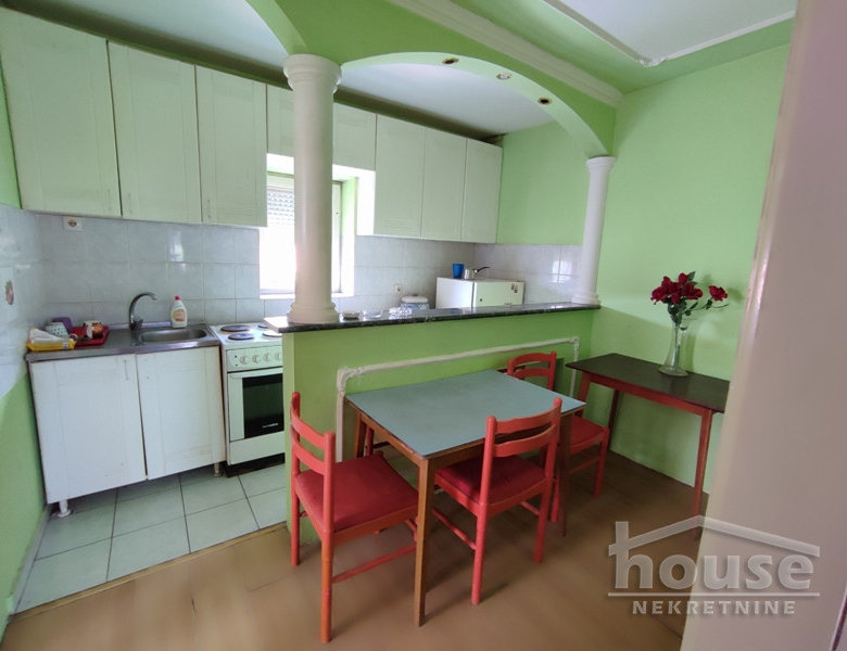 Kuća Prodaja Novi Sad  394 m2