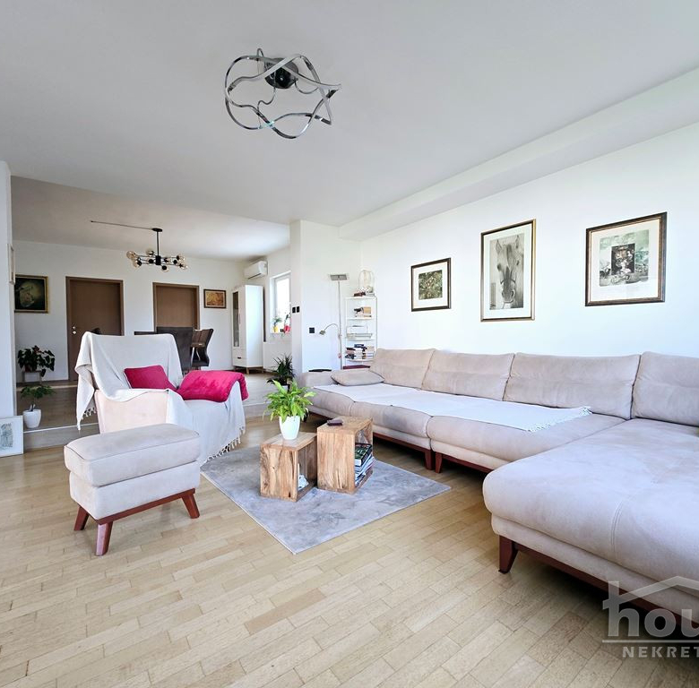 Kuća Prodaja Novi Sad  255 m2