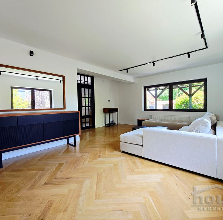 Kuća Prodaja Novi Sad  299 m2