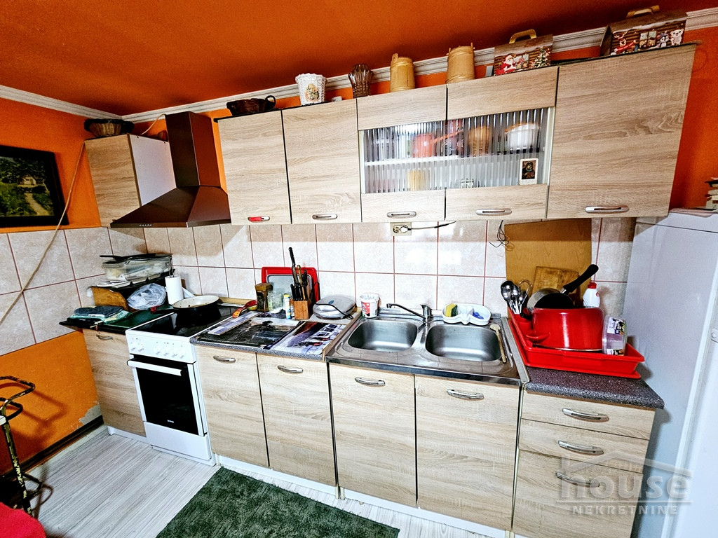 Kuća Prodaja Novi Sad  220 m2