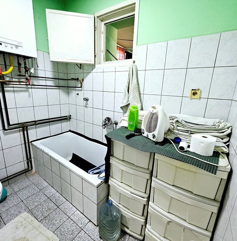 Kuća Prodaja Novi Sad  220 m2
