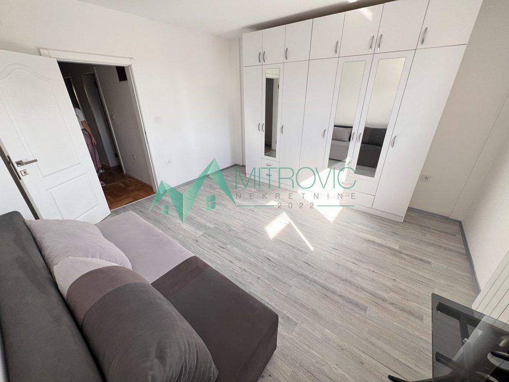 kuce-lipov-gaj-3000224-lfsff Kuća na prodaju, Lipov Gaj, Novi Sad, 141m², 381.100 €