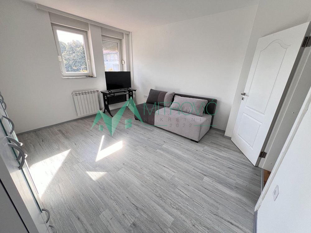 kuce-lipov-gaj-3000224-yg9uf Kuća na prodaju, Lipov Gaj, Novi Sad, 141m², 381.100 €