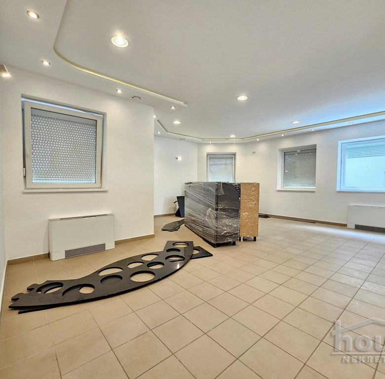 Kuća Prodaja Novi Sad  970 m2