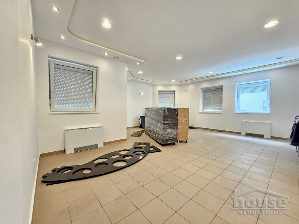 Kuća Prodaja Novi Sad  970 m2