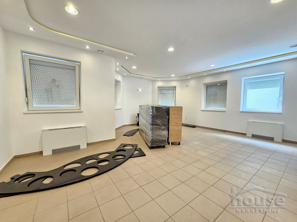 Kuća Prodaja Novi Sad  970 m2