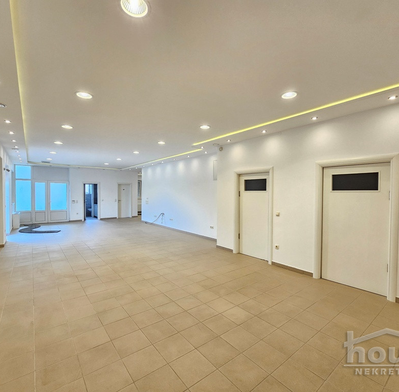 Kuća Prodaja Novi Sad  970 m2