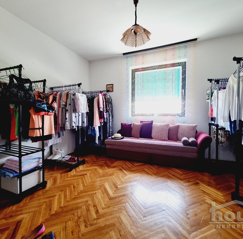 Kuća Prodaja Novi Sad  963 m2
