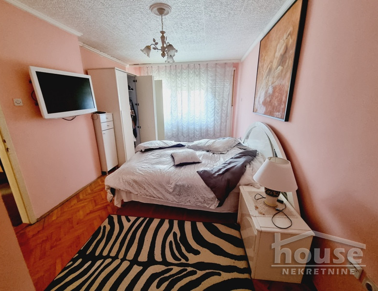 Kuća Prodaja Novi Sad  240 m2