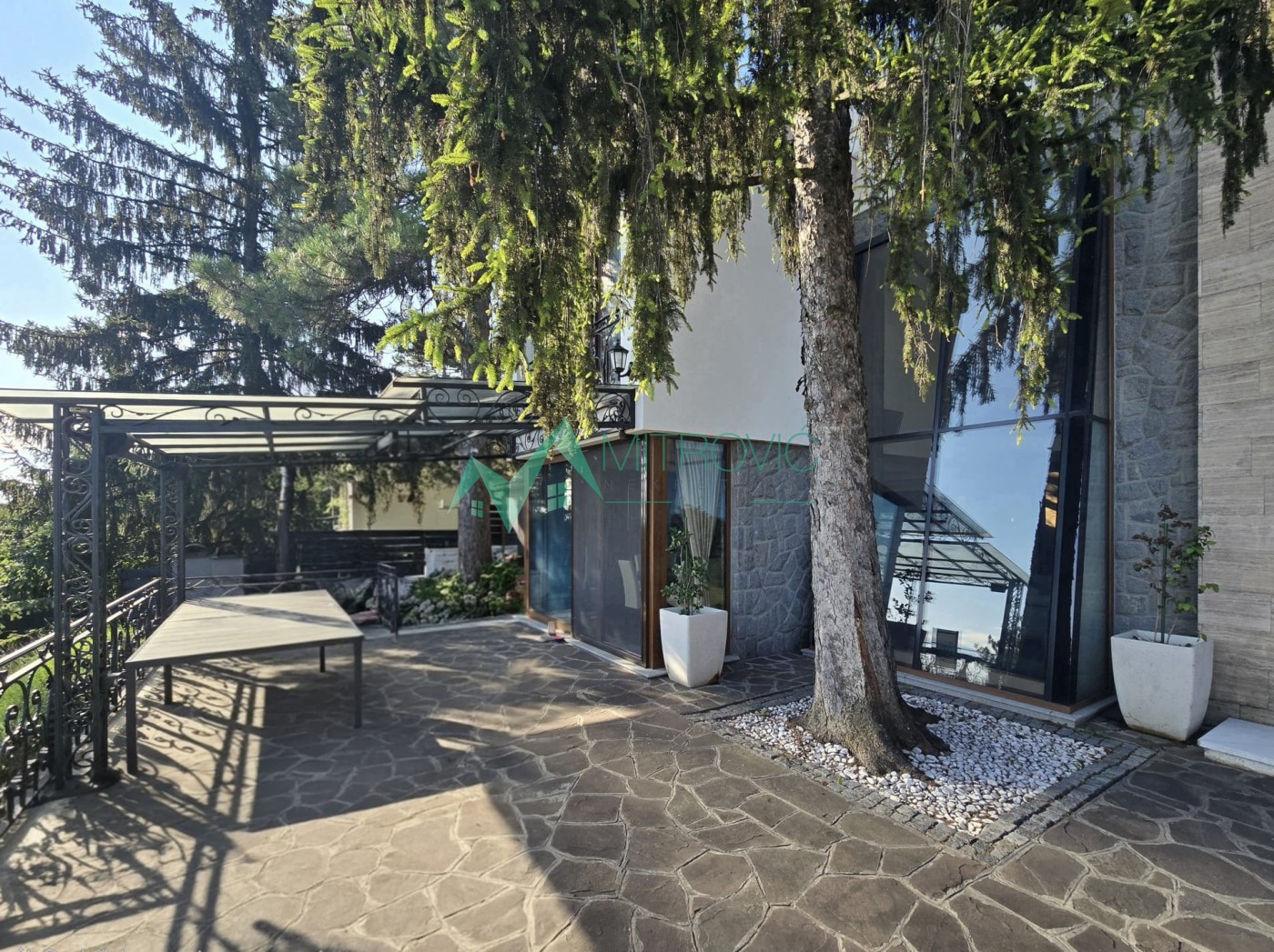 kuce-sremska-kamenica-3000247-76qi5 Kuća na prodaju, Sremska Kamenica, Novi Sad, 388m², 1.534.700 €