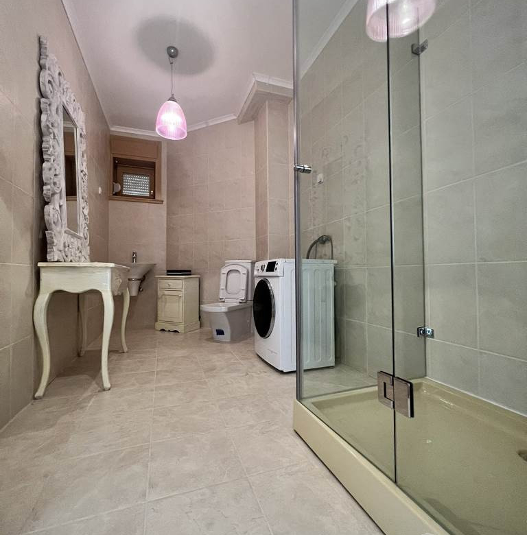 Kuća Prodaja Novi Sad  305 m2