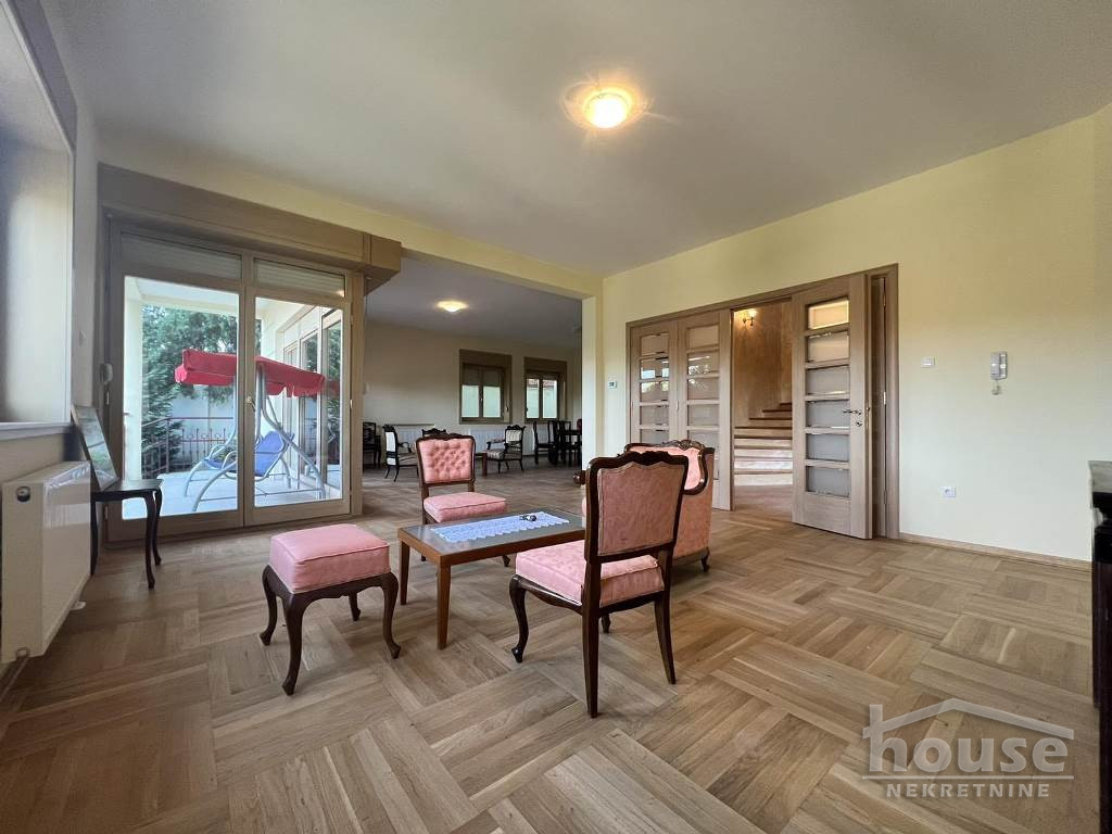 Kuća Prodaja Novi Sad  305 m2
