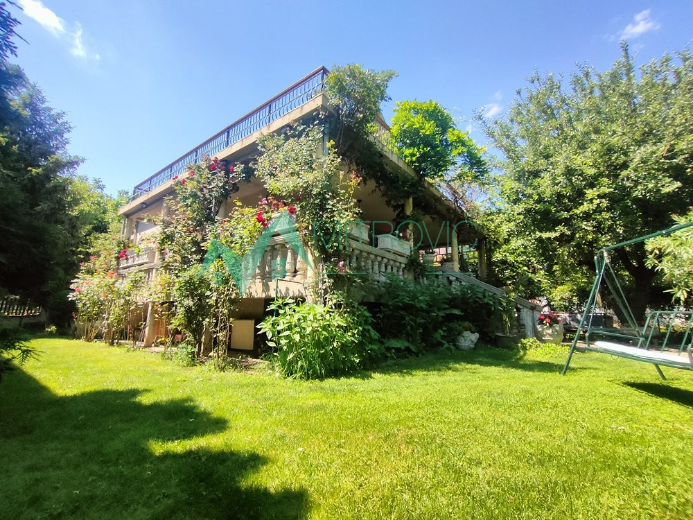 kuce-stari-banovci-3000116-6zznm Kuća na prodaju, Stari Banovci, Stara Pazova, 260m², 360.500 €