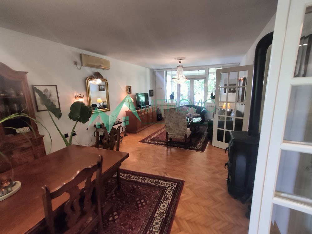 kuce-stari-banovci-3000116-f2l1h Kuća na prodaju, Stari Banovci, Stara Pazova, 260m², 360.500 €
