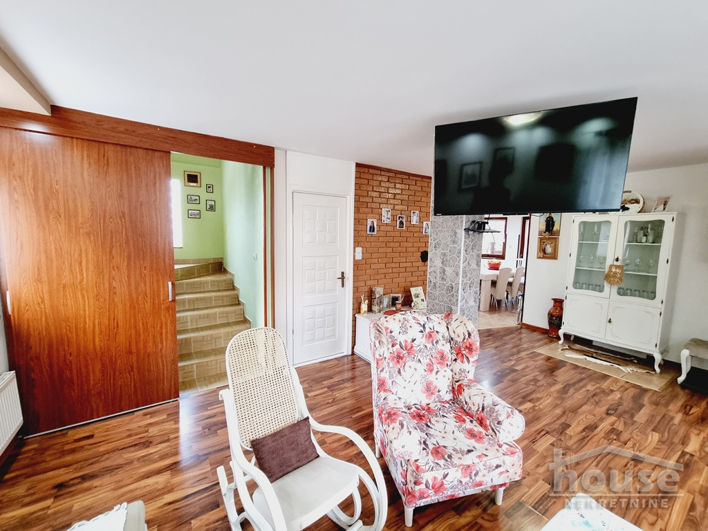 Kuća Prodaja Novi Sad  180 m2