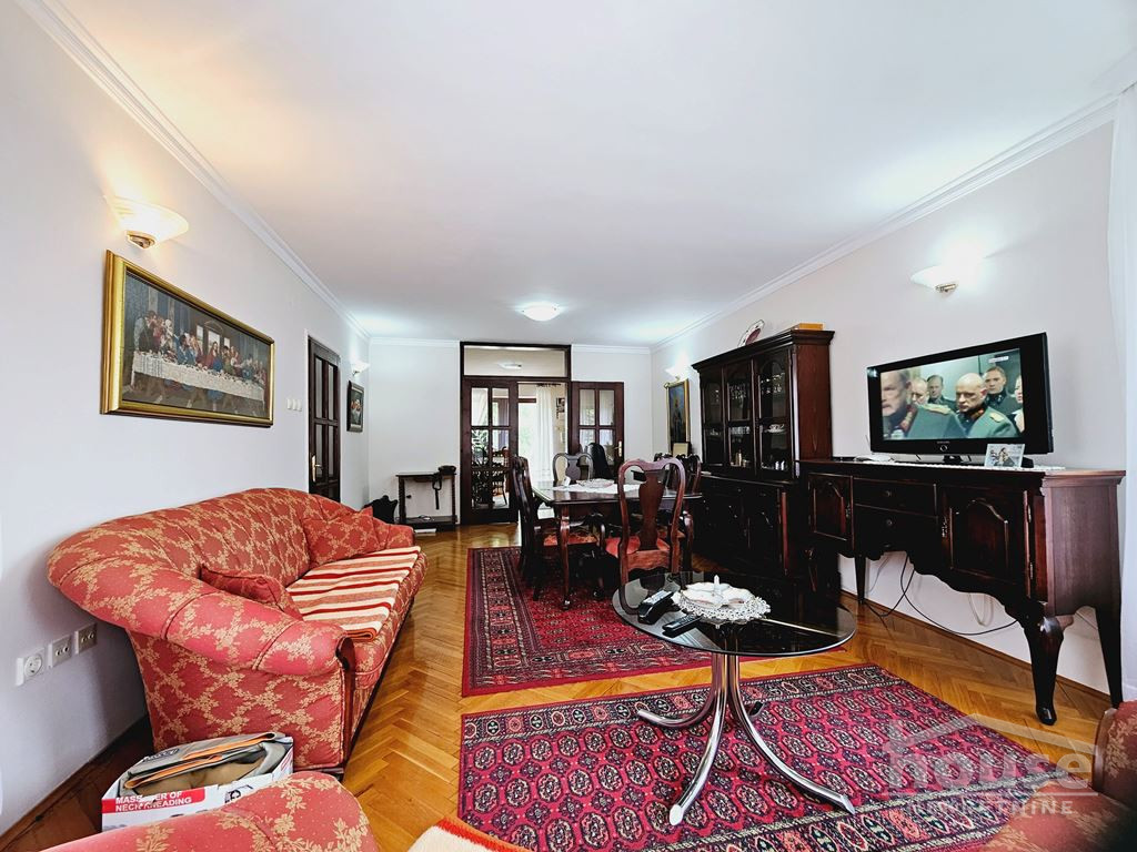 Kuća Prodaja Novi Sad  210 m2