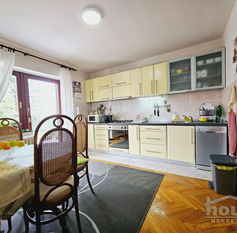 Kuća Prodaja Novi Sad  210 m2