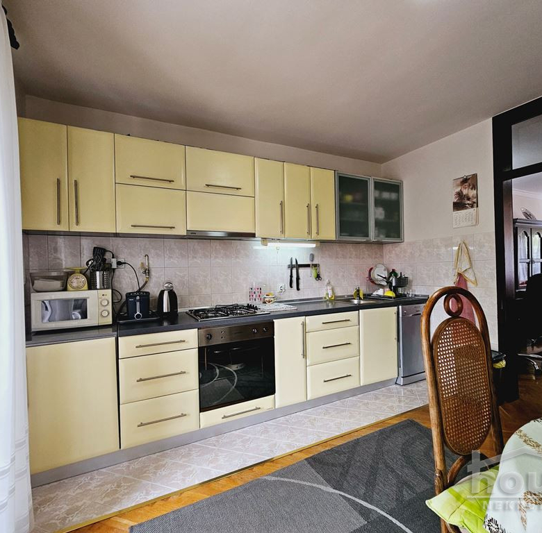 Kuća Prodaja Novi Sad  210 m2