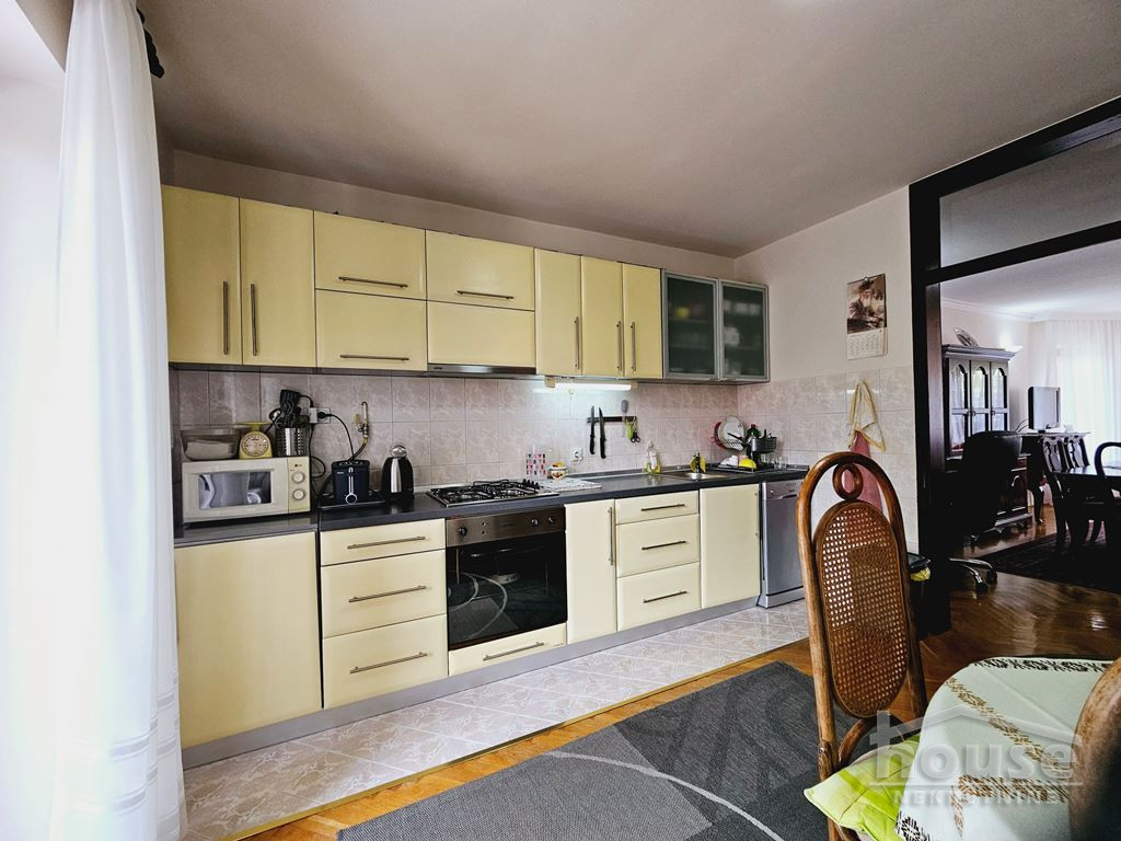 Kuća Prodaja Novi Sad  210 m2