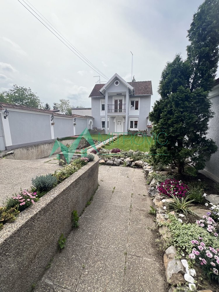 Kuća Prodaja Novi Sad Kuća Prodaja Novi Sad 435 m2