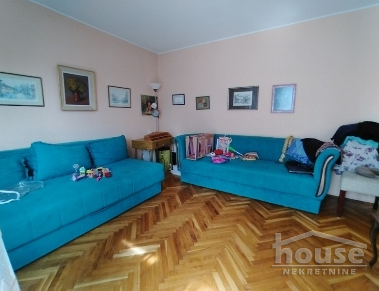Kuća Prodaja Novi Sad  300 m2
