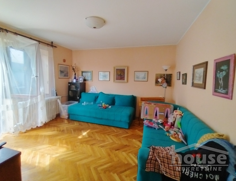 Kuća Prodaja Novi Sad  300 m2
