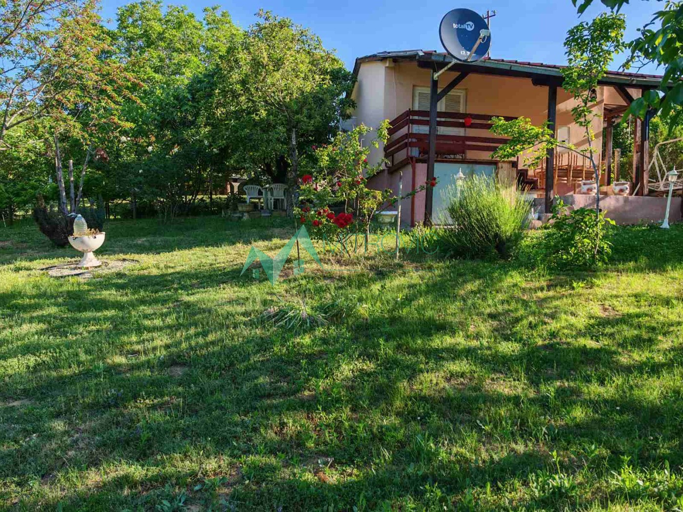 Velika Remeta, vikend kuća na fantastičnom placu !