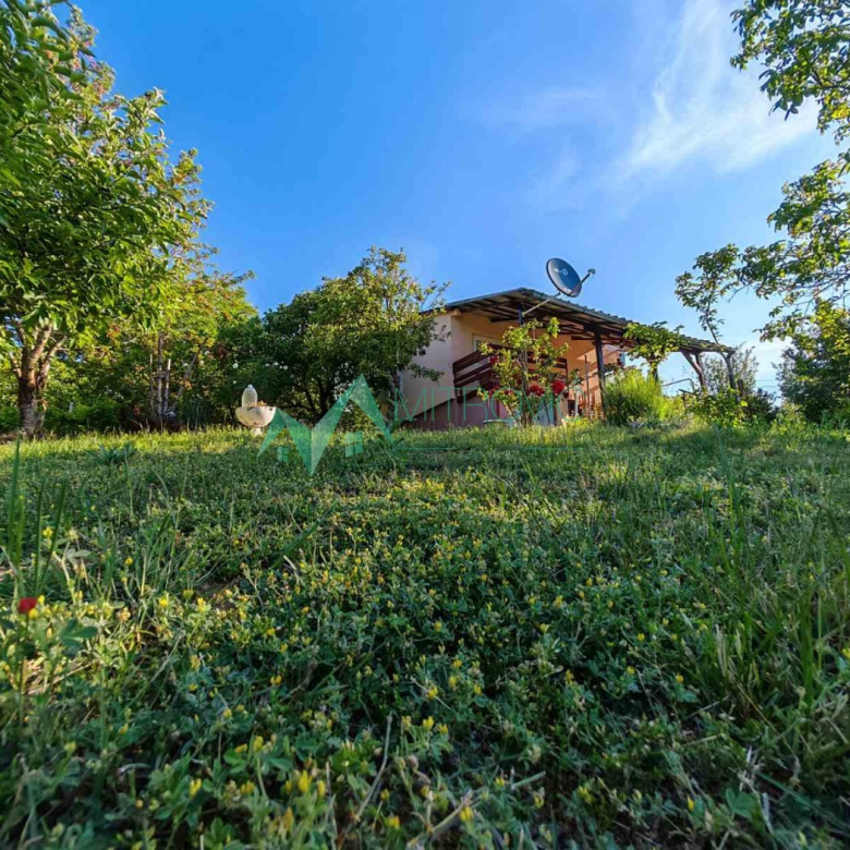 Velika Remeta, vikend kuća na fantastičnom placu !