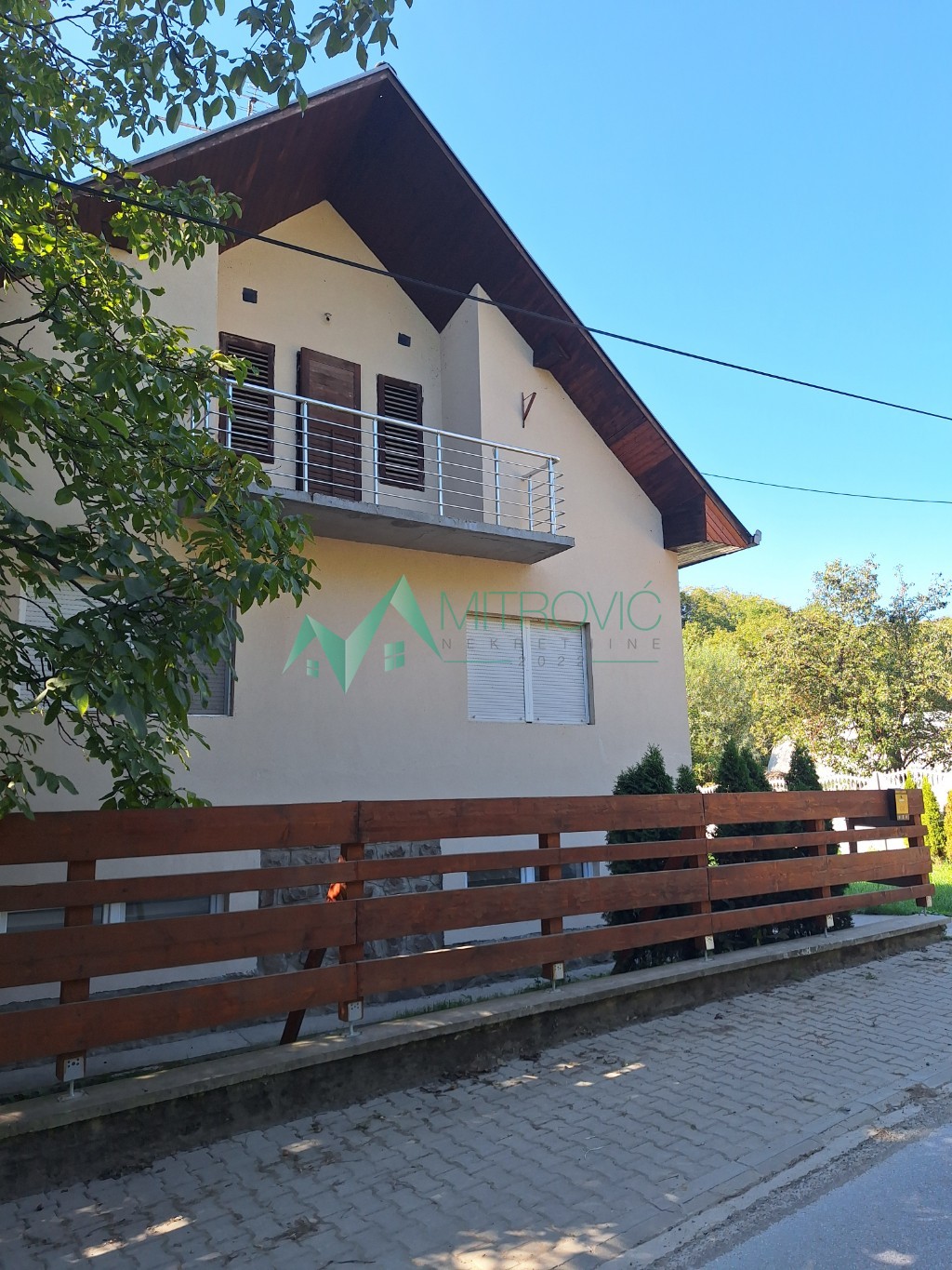 Kuća Prodaja Velika Remeta  180 m2