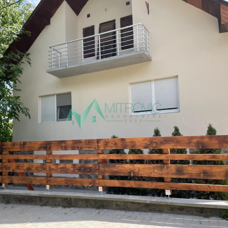 Kuća Prodaja Velika Remeta  180 m2