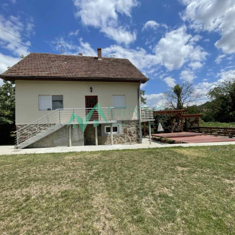 Kuća Prodaja Velika Remeta  180 m2