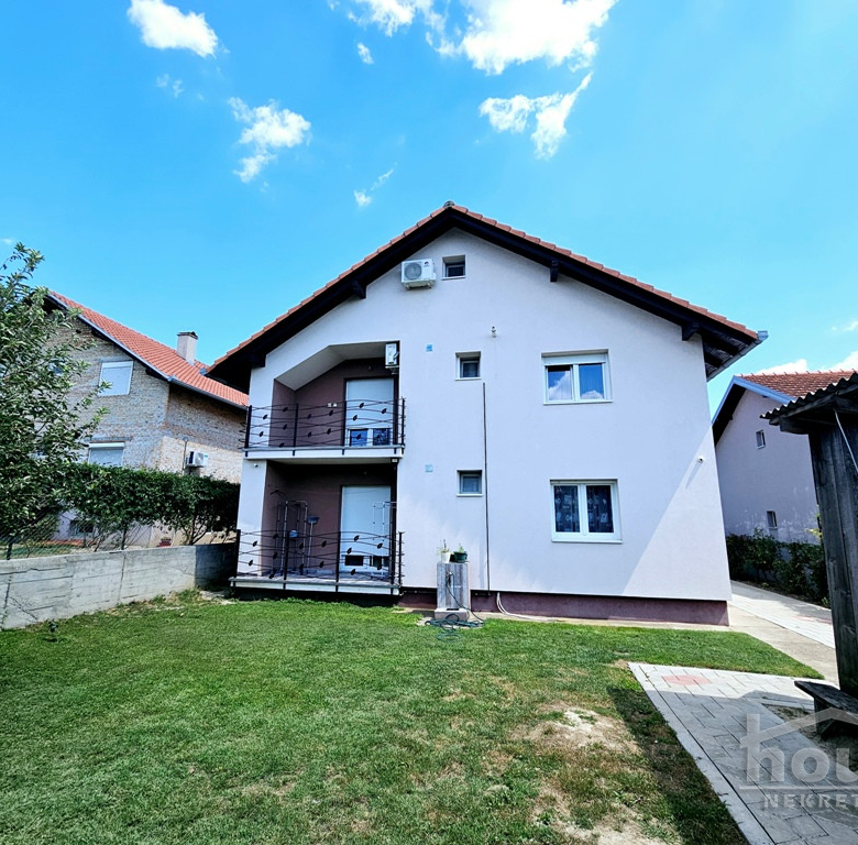 Kuća Prodaja Novi Sad  270 m2
