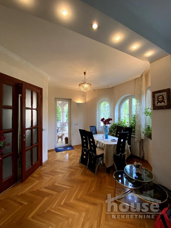 Kuća Prodaja Novi Sad  304 m2