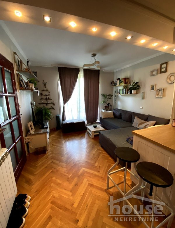 Kuća Prodaja Novi Sad  304 m2