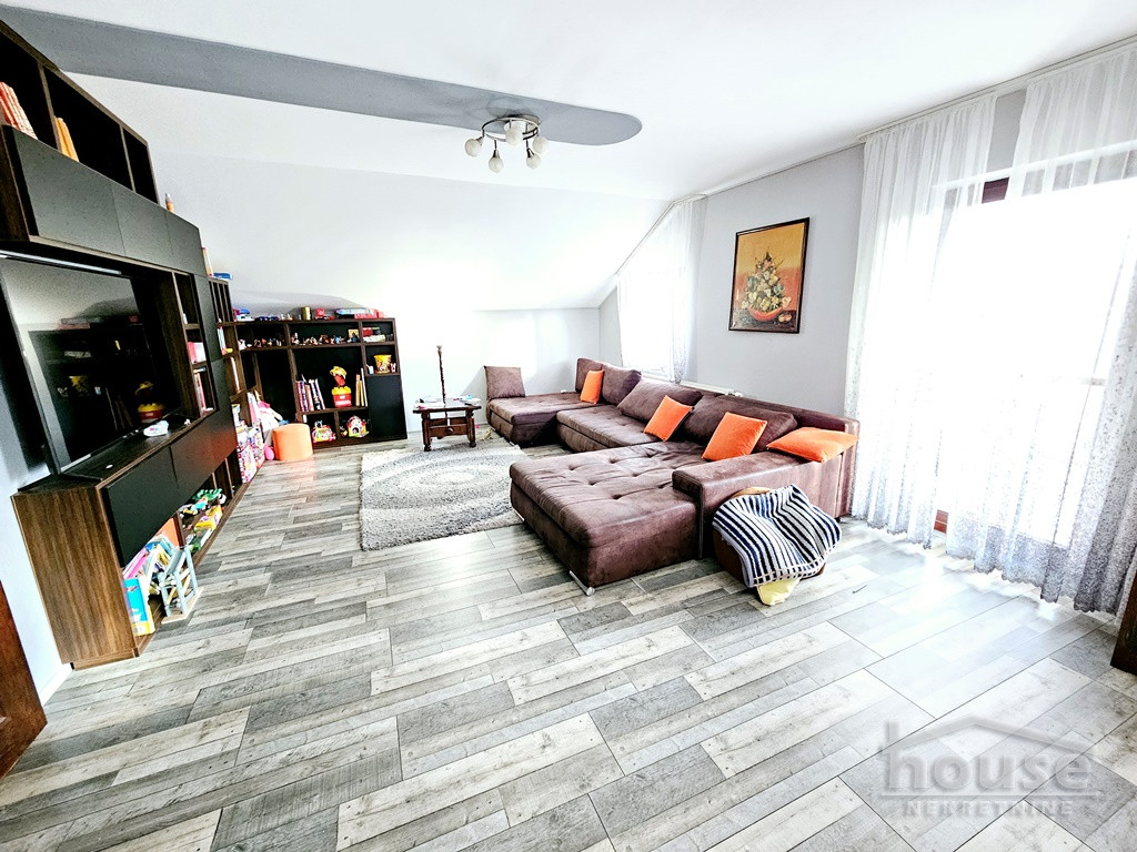 kuce-veternik-3046750-2un28 Kuća na prodaju, Veternik, Novi Sad, 463m², 1. sprat, 463.500 €