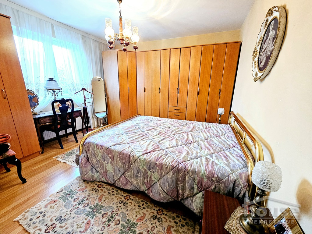 kuce-veternik-3046750-bwrkj Kuća na prodaju, Veternik, Novi Sad, 463m², 1. sprat, 463.500 €