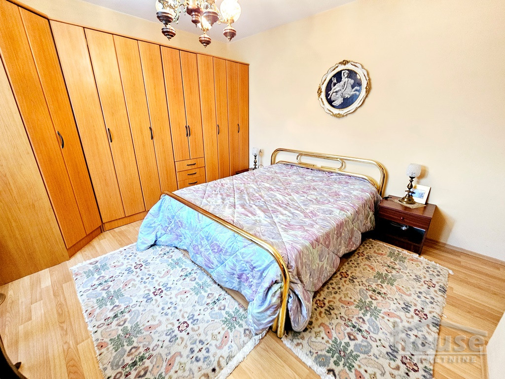 kuce-veternik-3046750-sulod Kuća na prodaju, Veternik, Novi Sad, 463m², 1. sprat, 463.500 €