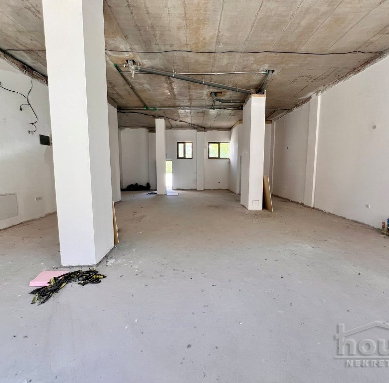 Lokal Prodaja Novi Sad  122 m2