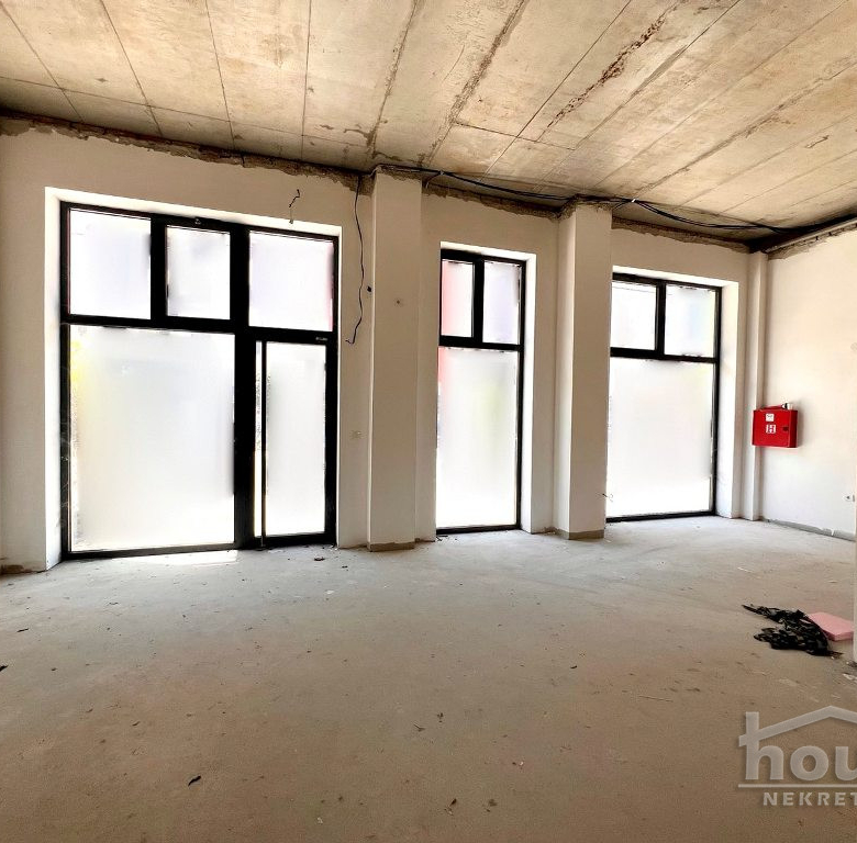 Lokal Prodaja Novi Sad  122 m2
