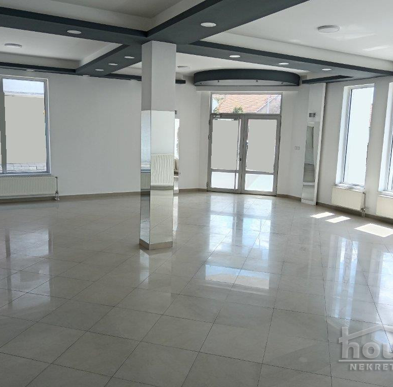 Lokal Prodaja Novi Sad  390 m2