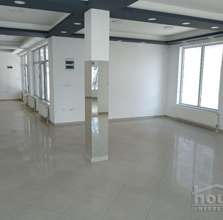 Lokal Prodaja Novi Sad  390 m2
