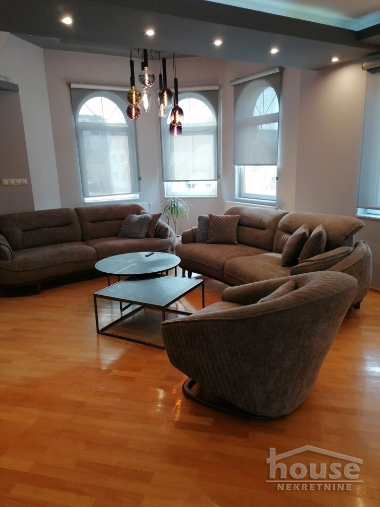 Lokal na prodaju, Ruma, 390m², 1. sprat, 412.000 €