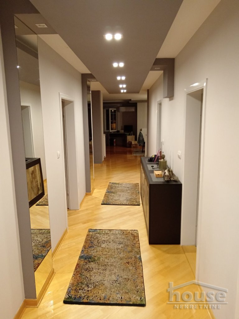 Lokal na prodaju, Ruma, 390m², 1. sprat, 412.000 €