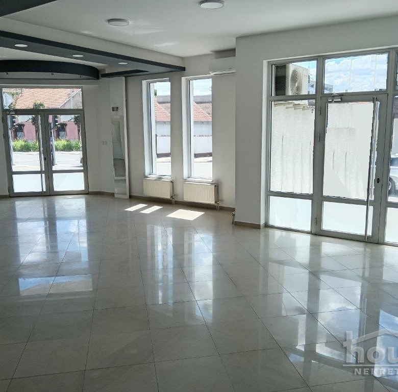 Lokal Prodaja Novi Sad  390 m2