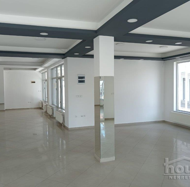 Lokal Prodaja Novi Sad  390 m2
