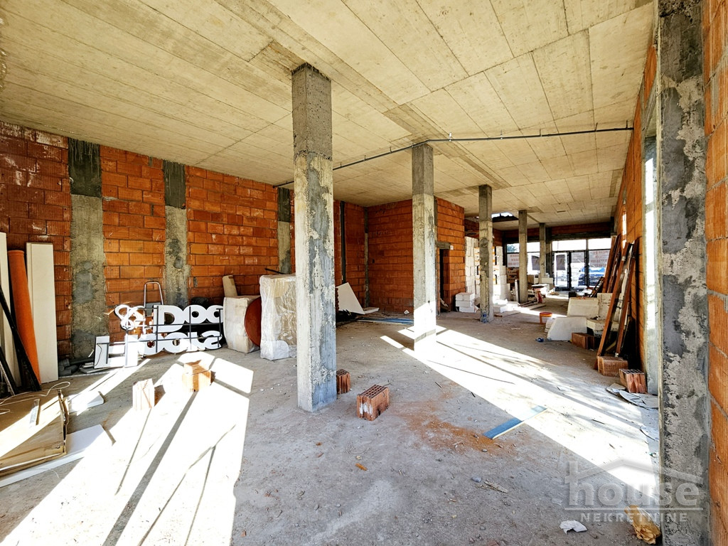 Lokal Prodaja Novi Sad  208 m2