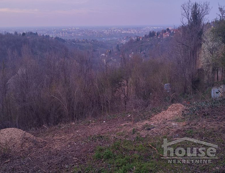Plac Prodaja Novi Sad  1017 m2