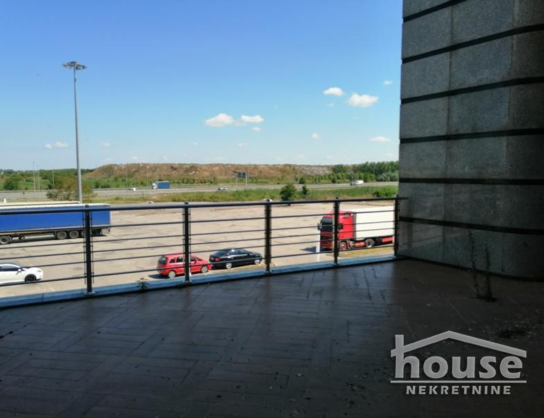 Lokal Prodaja Novi Sad  4451 m2