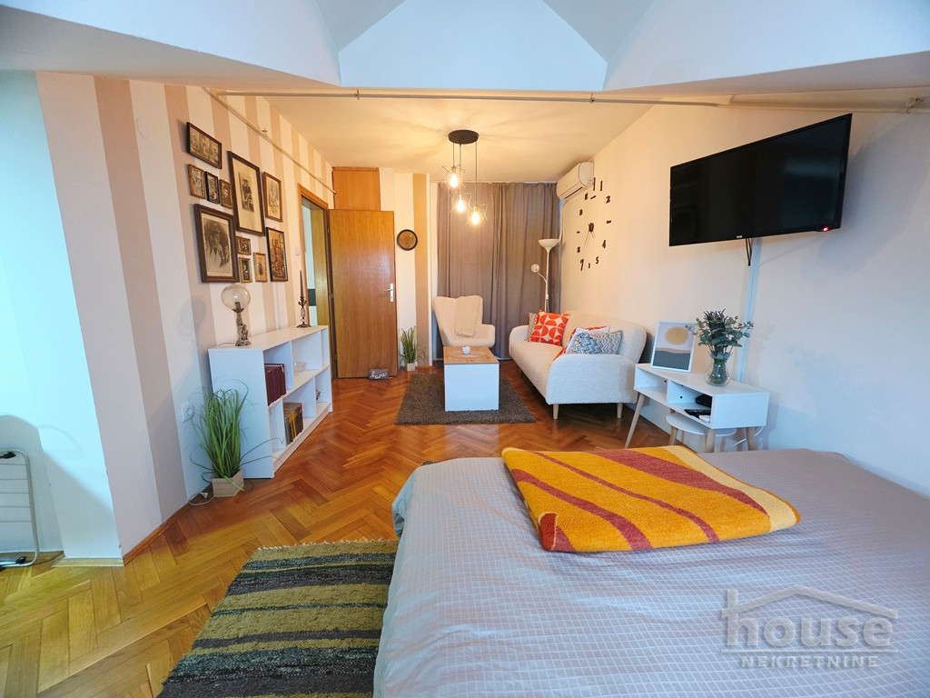 stanovi-1-5-dx-cara-dusana-1102025-b0suk Dvosoban stan na prodaju, Cara Dušana, Novi Sad, 61m², 6. sprat, 149.000 €