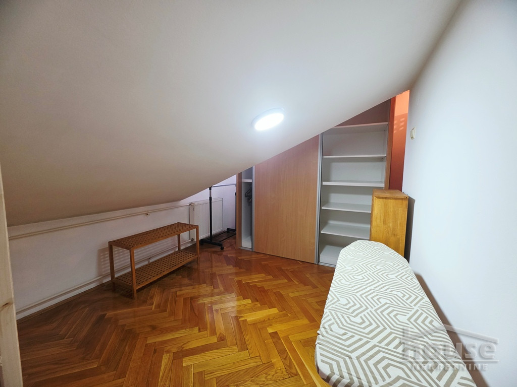stanovi-1-5-dx-cara-dusana-1102025-hsbeb Dvosoban stan na prodaju, Cara Dušana, Novi Sad, 61m², 6. sprat, 149.000 €